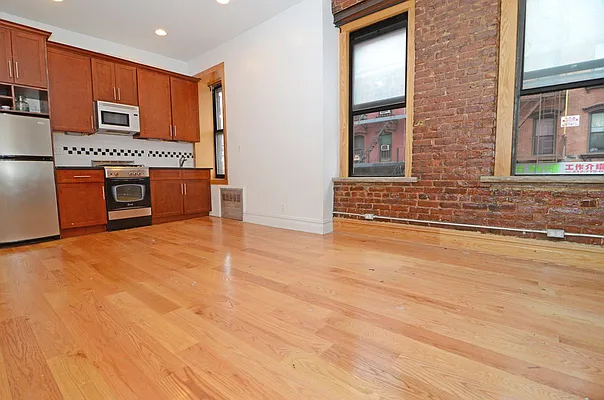 Rented by Muktar Barnes Umi | media 19