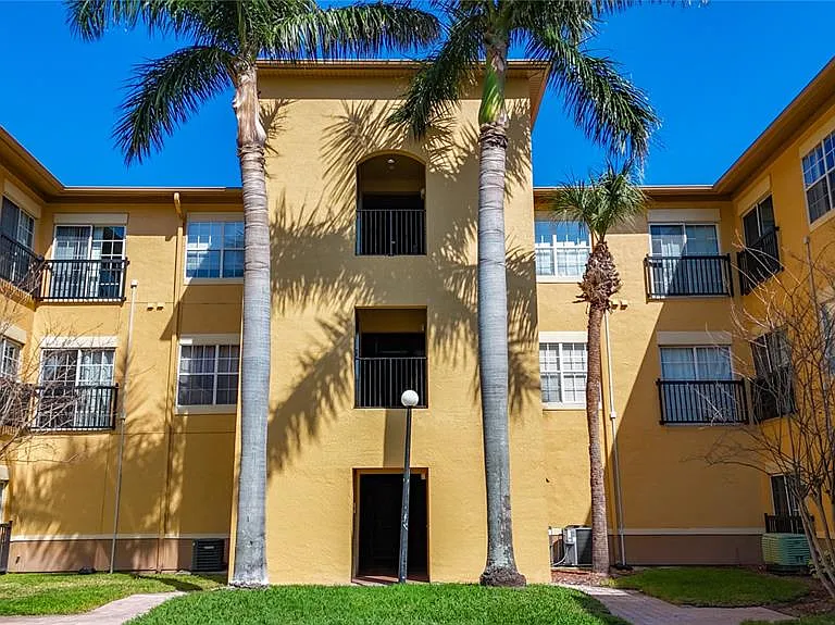 4323 Bayside Village Dr #227 — Photo 1