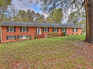151 Sardis Rd N, Charlotte, NC 28270