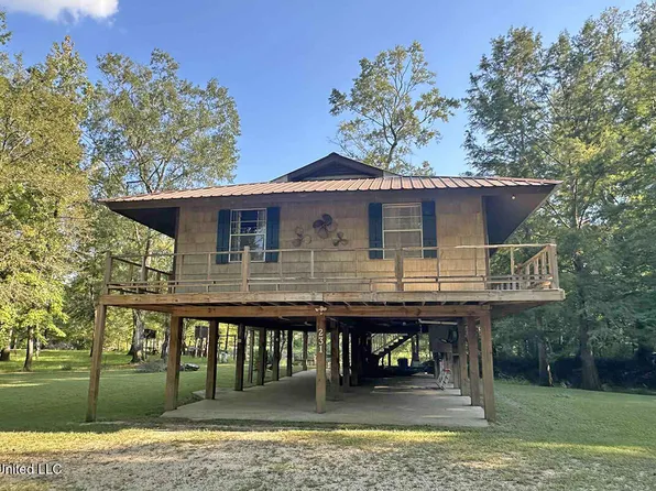 231 Beaver Dam Dr, Lucedale, MS 39452