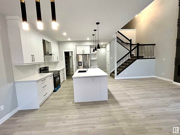 4th image of 1561 Esaiw Pl