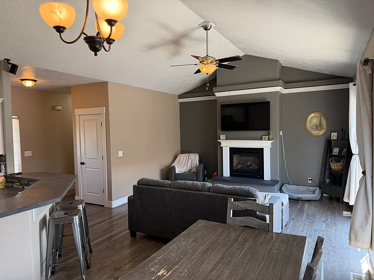 2780 W Iago St — Photo 25