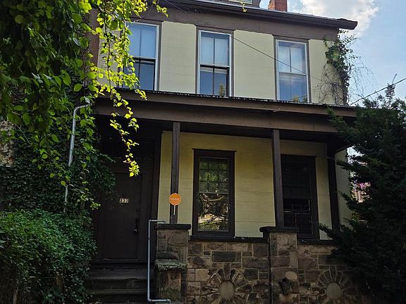 4th image of 233 S Clinton Ave