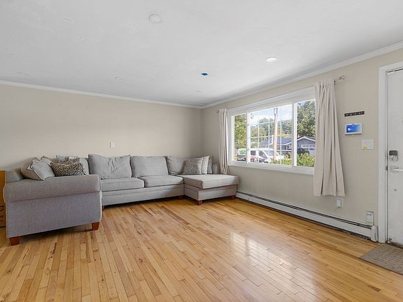 5th image of 156 Boundary St