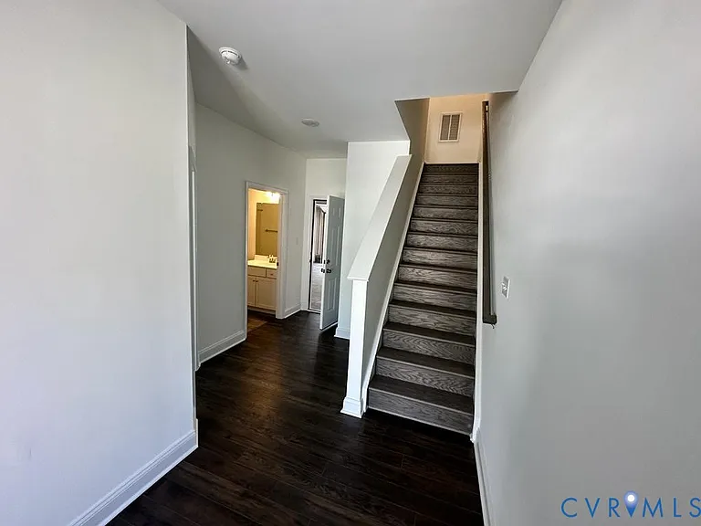 6996 Leire Ln — Photo 8