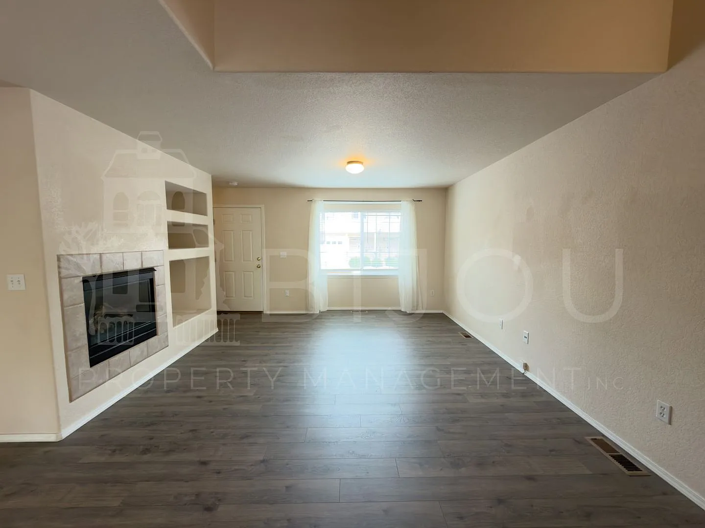 Van Buren Townhome — Photo 3