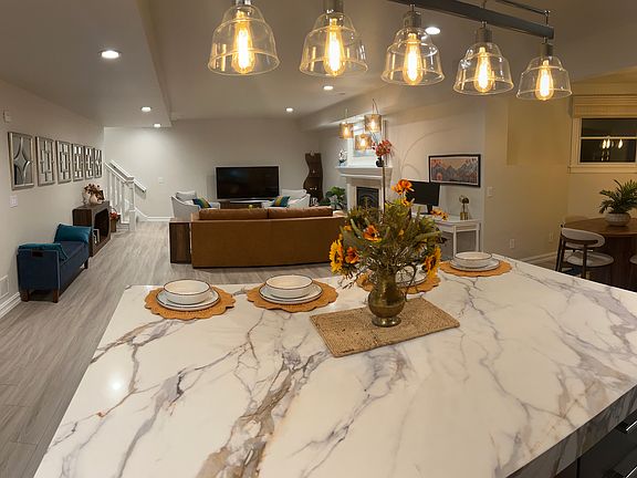The space is open and airy with plenty of room. A comfortable queen size sofa bed opens up for additional sleeping.