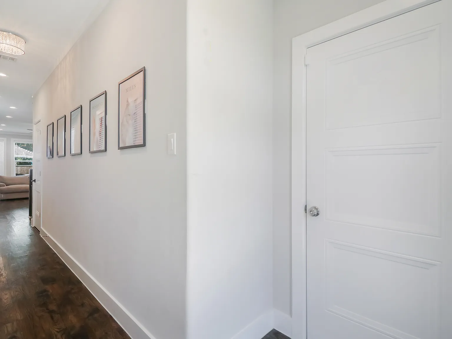 4 bed, 2.5 bath, 2520 sqft, $3,495 — Photo 3