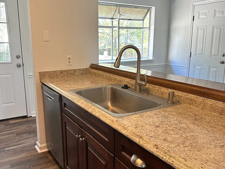 118 Cambridge Dr — Photo 17