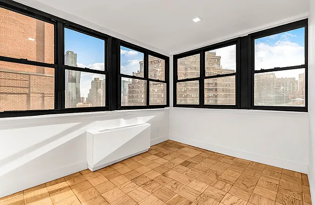 Rented by Mossanen Group | media 38