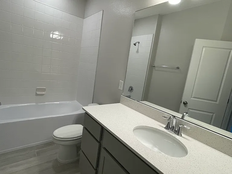 15911 Grafton Way — Photo 7