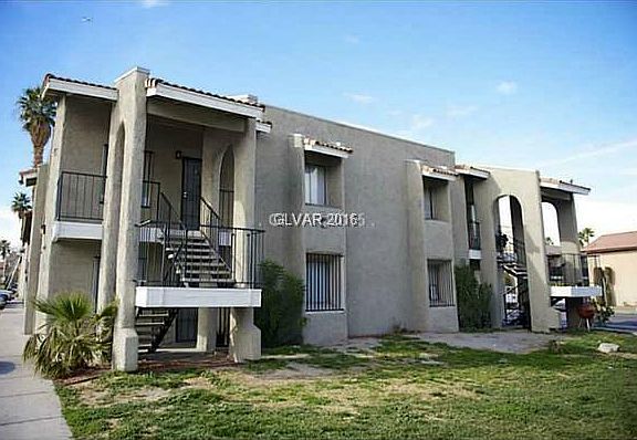 3rd image of 4635 Sand Creek Ave