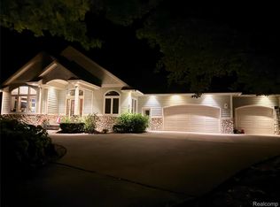 6788 E Hoxie Rd, Cedar, MI 49621
