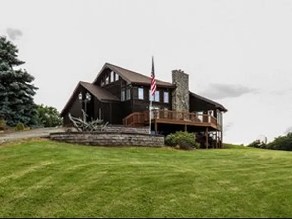 160 Grandview Ln, Lawrenceville, PA 16929