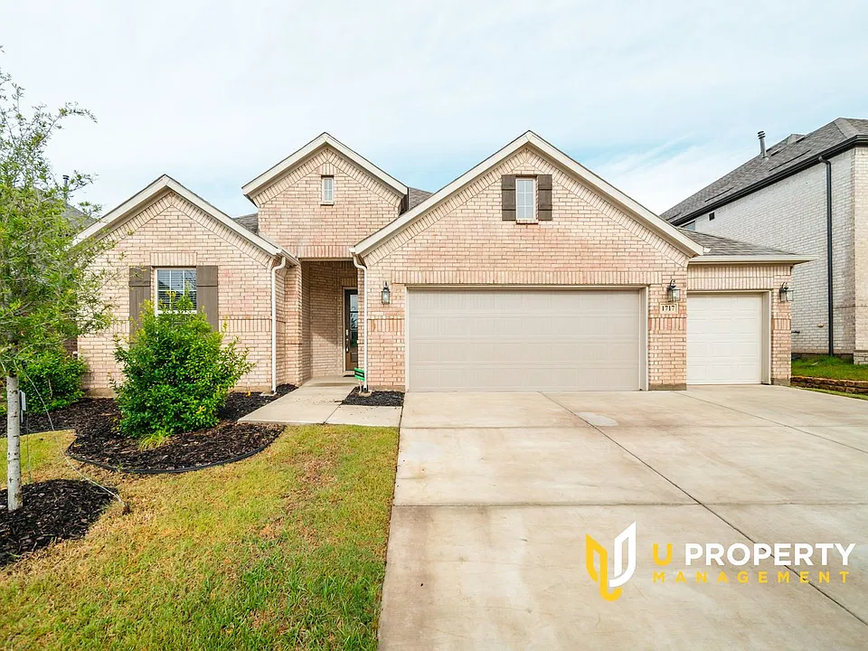 1717 Emilia Dr