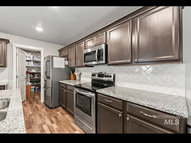 7662 S Sea Breeze Way — Photo 11