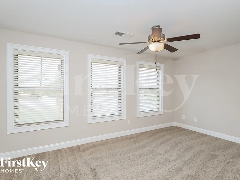 101 Village Park Dr — Photo 12