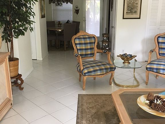 4th image of 139 Sunrise Ave APT 0211