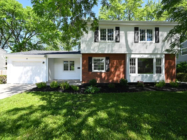 31 Forestway Dr, Deerfield, IL 60015