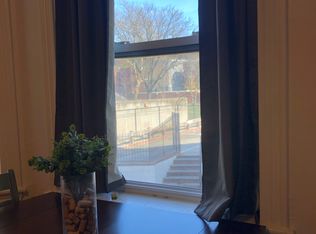 352 Riverway St #12, Boston, MA 02115