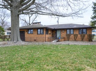 3 Mayfair Ct, Champaign, IL 61821