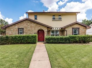 3116 Rolling Knoll Dr, Farmers Branch, TX 75234