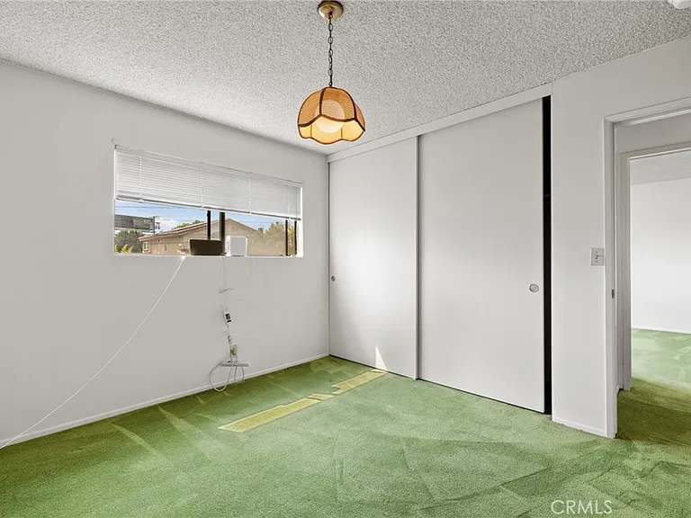 5 Carol Pine Ln — Photo 32