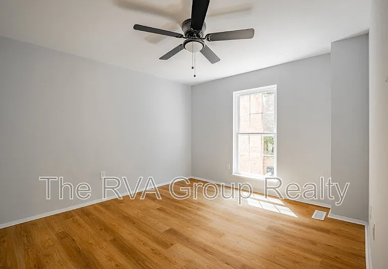 749 Pleasant St — Photo 36