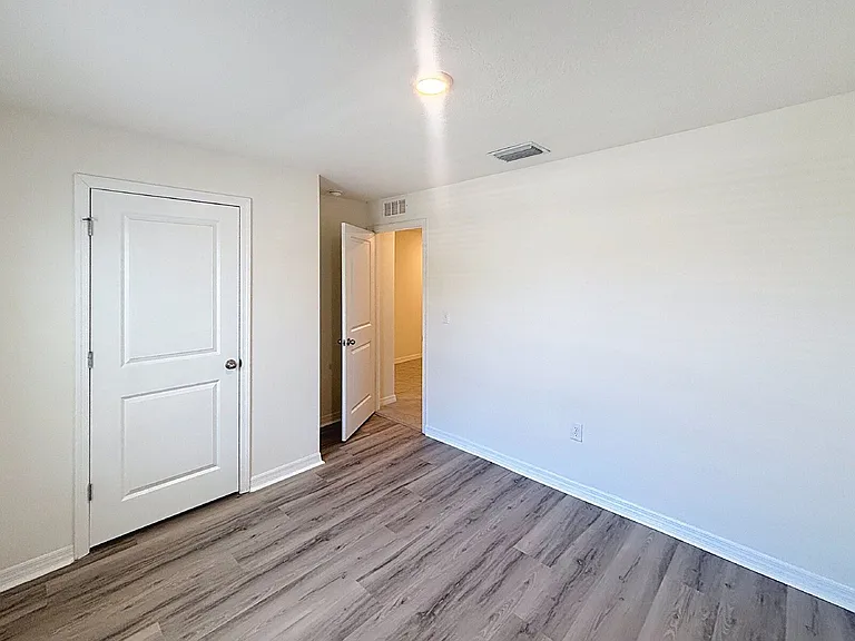 1906 Blue Stream St — Photo 19