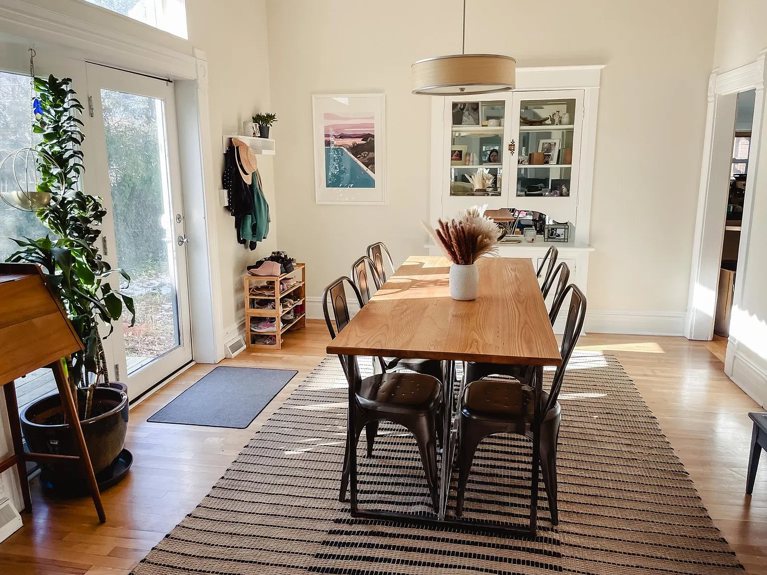 3 bed, 1632 sqft, $3,500 — Photo 2