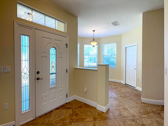 4th image of 8394 SW 82ND Loop