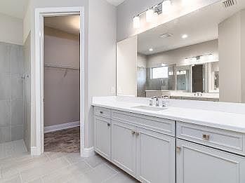 5th image of 240 Corsano Dr