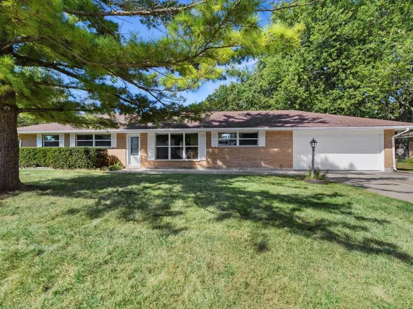12040 44th AVENUE, Pleasant Prairie, WI 53158