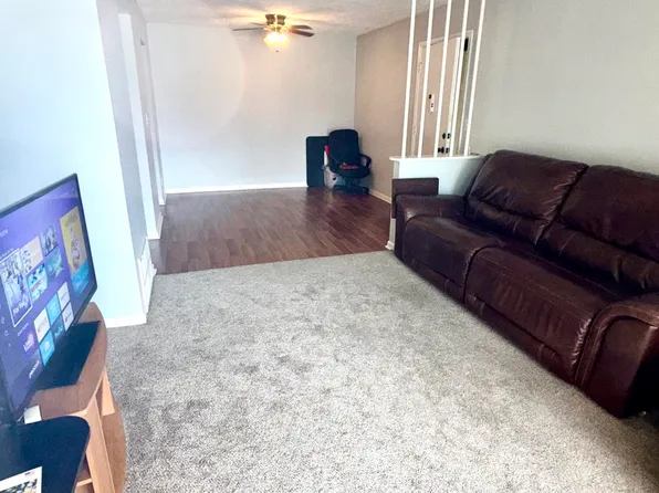 7074 Wildwood Cir APT 164, Louisville, KY 40291