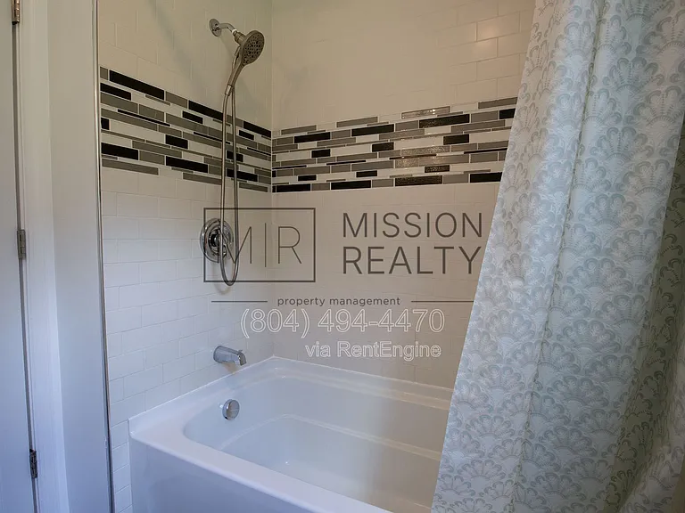 5205 Scott St — Photo 12