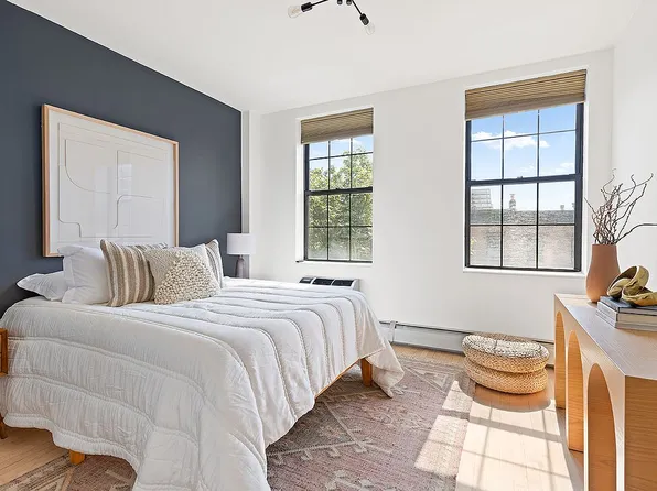 219 17th St APT 4A, Brooklyn, NY 11215