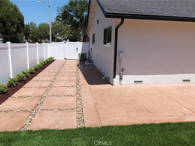 3157 Cork Ln — Photo 17