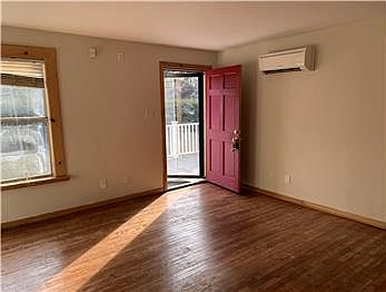 2nd image of 4936 Sierra Dr