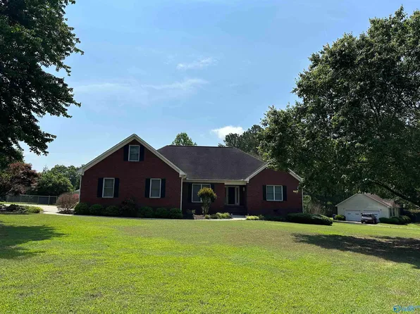 1261 Grace Ave NW, Arab, AL 35016