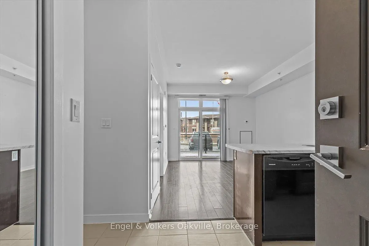 1 bed, $2,100 — Photo 3