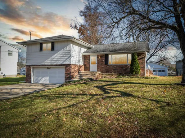 201 Eastlawn Ave, Parma, MI 49269