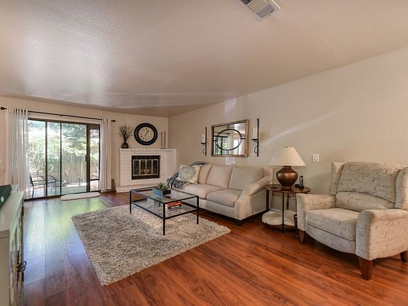 3rd image of 5652 Verner Oak Ct Unit 30