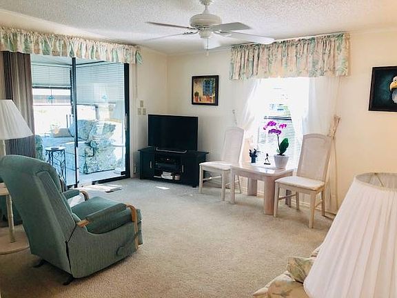 2nd image of 25758 Carnation Ct
