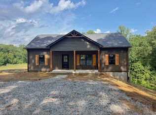 888 Pack Rd, White Bluff, TN 37187