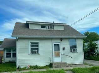 1114 15th St, Columbus, IN 47201