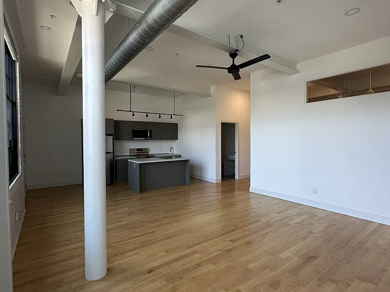 44 Warren St #119 — Photo 3