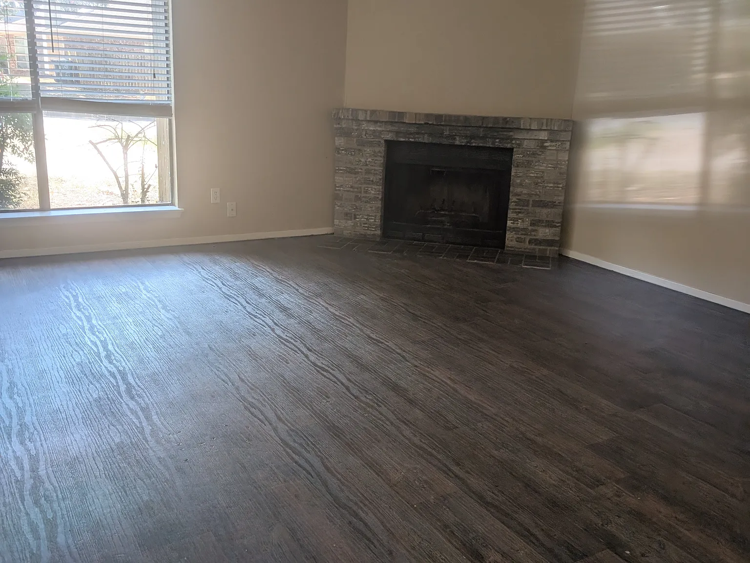 2 bed, 1.5 bath, 1053 sqft, $1,525 — Photo 3