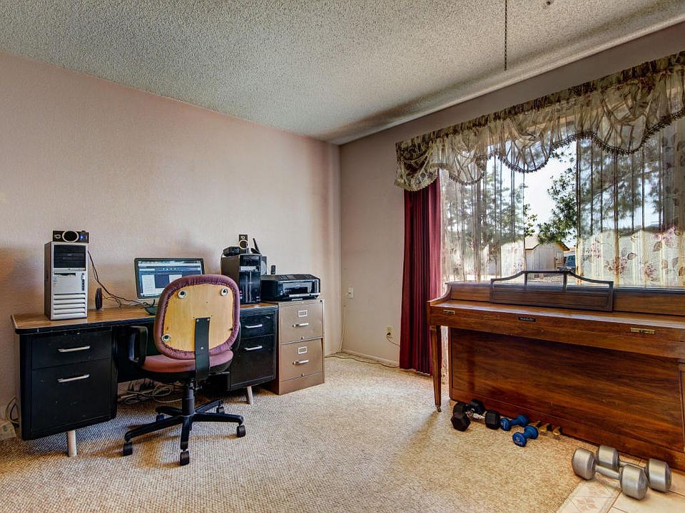 1st image of 10926 W Heatherbrae Dr