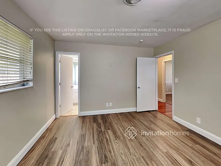 5881 NE 21st Rd — Photo 10