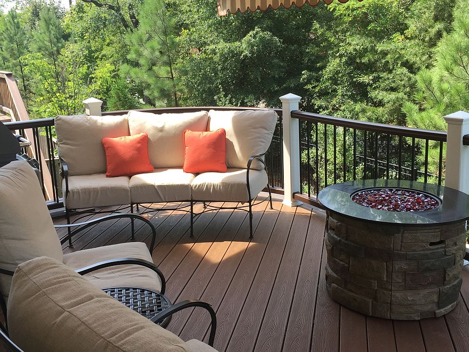 1st image of 100 Lillian Chase Ln